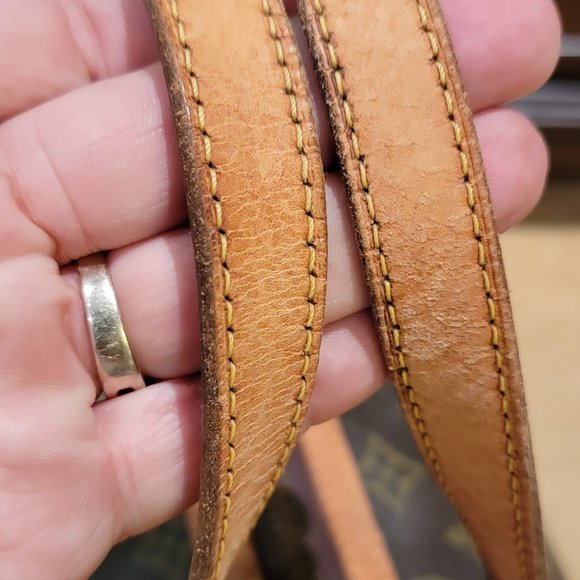 Louis Vuitton LV Boston Bag Sac Souple 35 Monogram Satchel - Picture 3 of 13